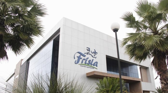 FRÍSIA CONTRATA OPERADOR DE FORWARDER